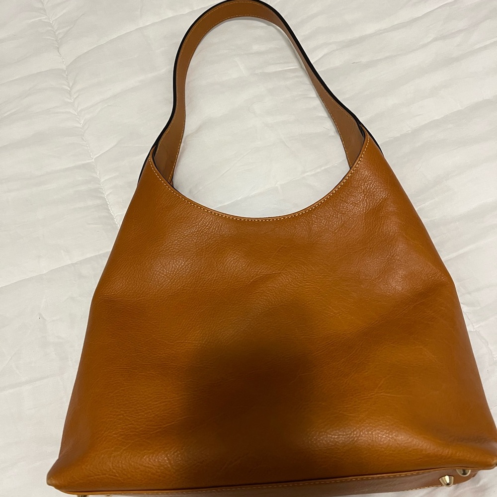 Classic Tan Leather Hobo Bag - Women's Shoulder Tote